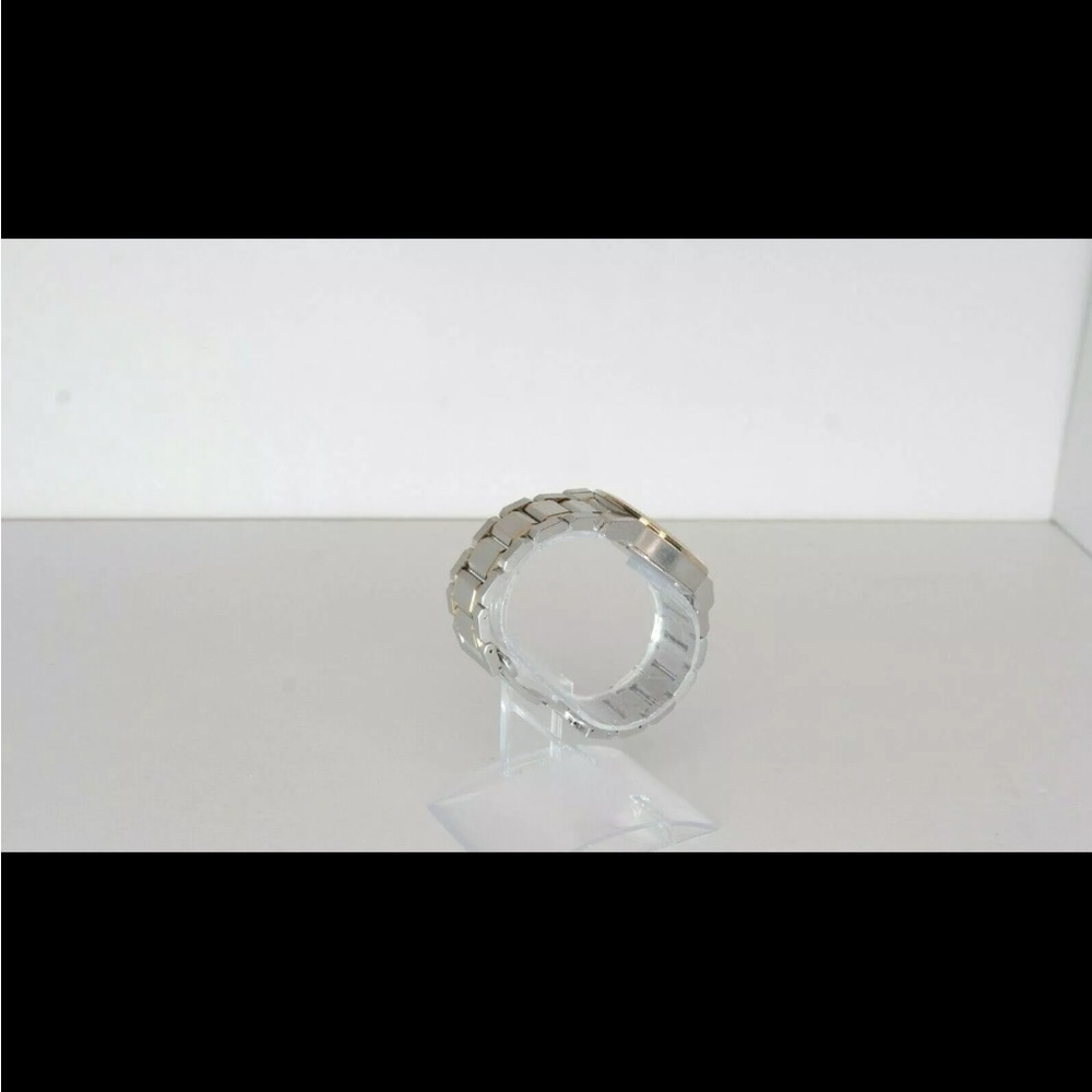 Burberry bu1374 Watch #129 new battery - Picture 8 of 8
